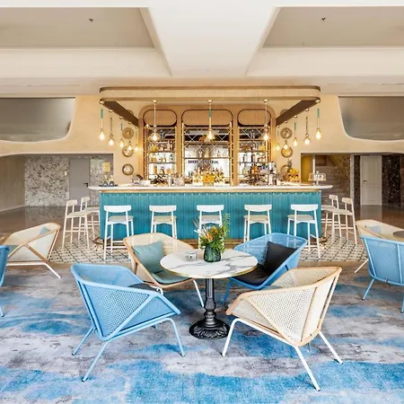 Rg Naxos Hotel 4*