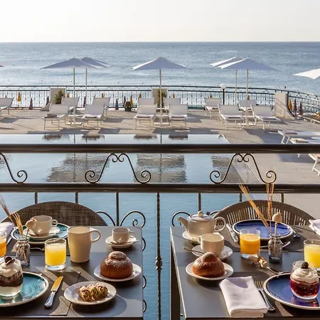 Rg Naxos Hotel 4*