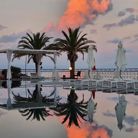 Rg Naxos Hotel